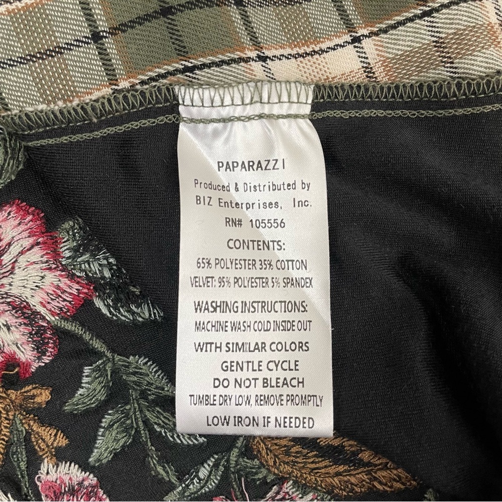 Paparazzi‎ Velvet Floral Embroidered Back Plaid Flannel Western Boho Shirt Large - Picture 10 of 12